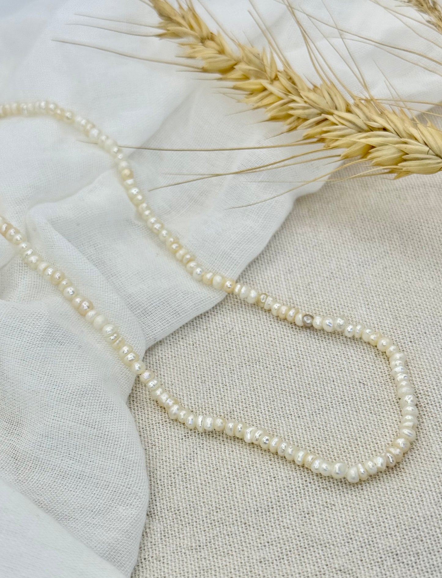 Lulu pearl necklace