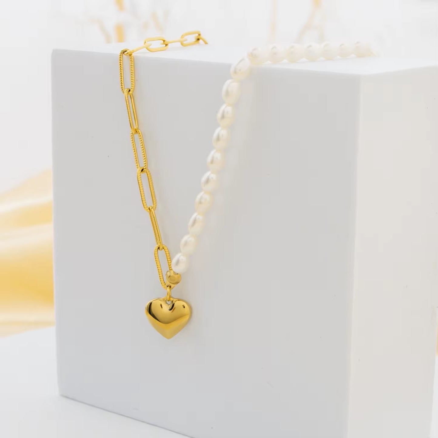 Margot heart pendant necklace